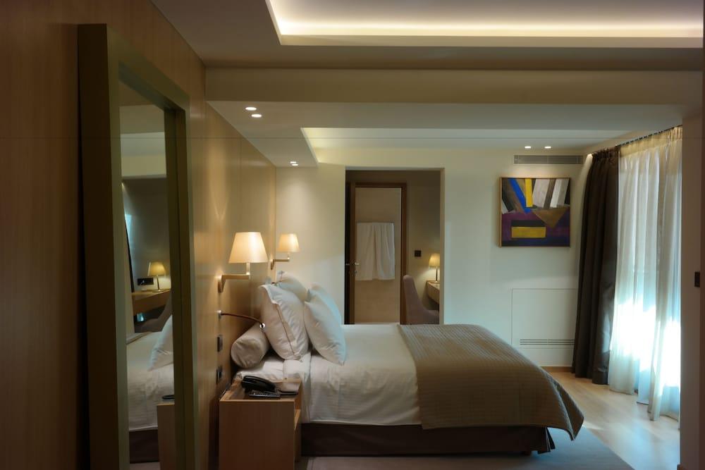 Somewhere Boutique Hotel Vouliagmeni Exterior photo